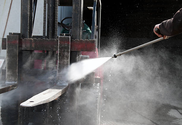 Best Roof Power Washing Services  in Soldotna, AK